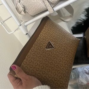Brand New GuessCosmeticBags Color Tan